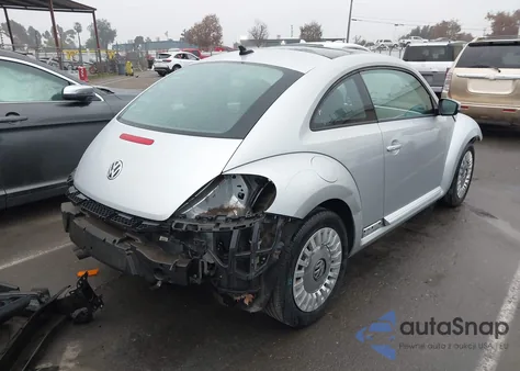 2015 Volkswagen Beetle 1.8T из США, поврежденный, VIN 3VWJ17AT2FM642581
